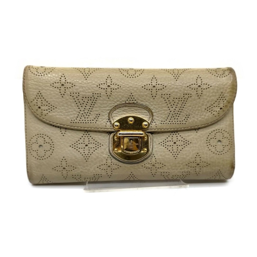 Louis Vuitton  Long Wallet Portefeiulle Ameria Beige